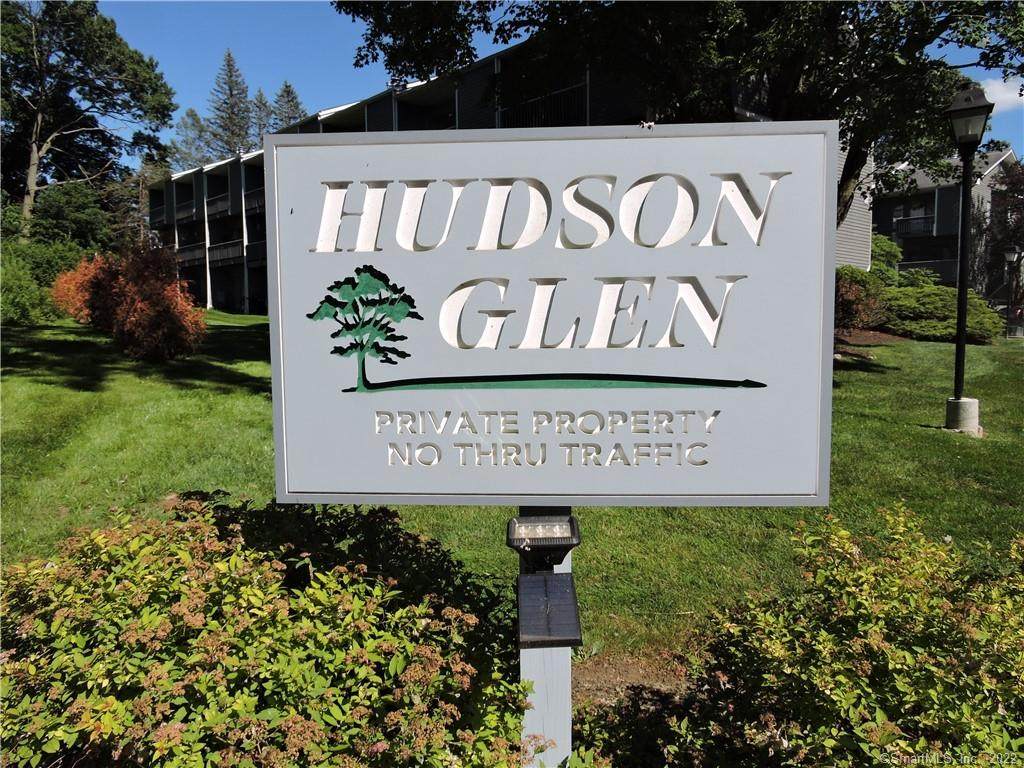 22-06 Hudson Street - Photo 1