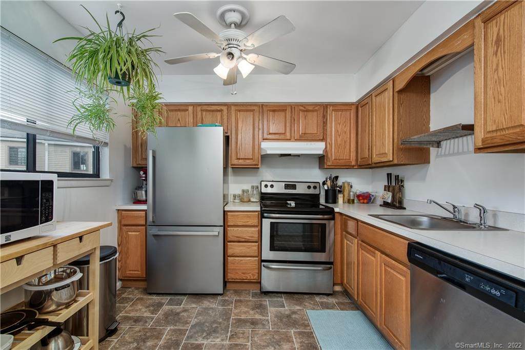 560 Yale Avenue - Photo 1