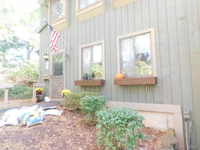 29 Village Road - Photo 1