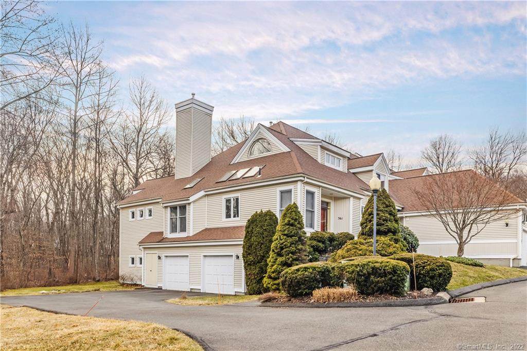 361 Summerfield Gardens - Photo 1