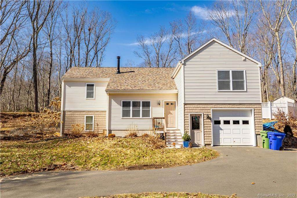 107 West Road - Photo 1