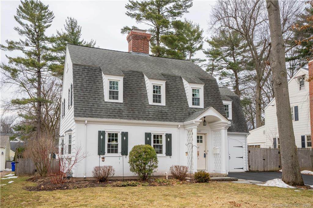 107 Foxcroft Road - Photo 1