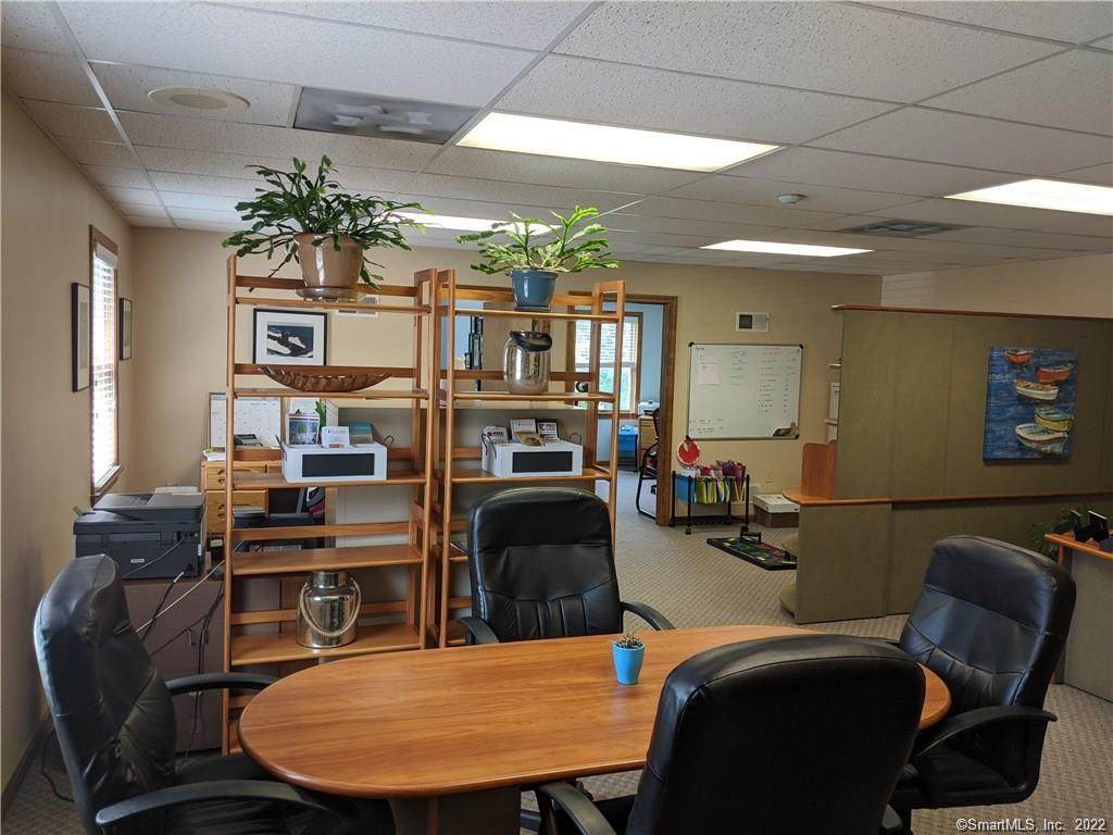 41 Kings Highway - Photo 1