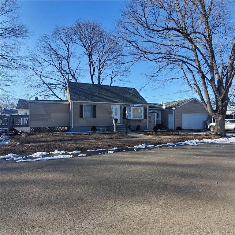 6 Kirkham Avenue - Photo 1