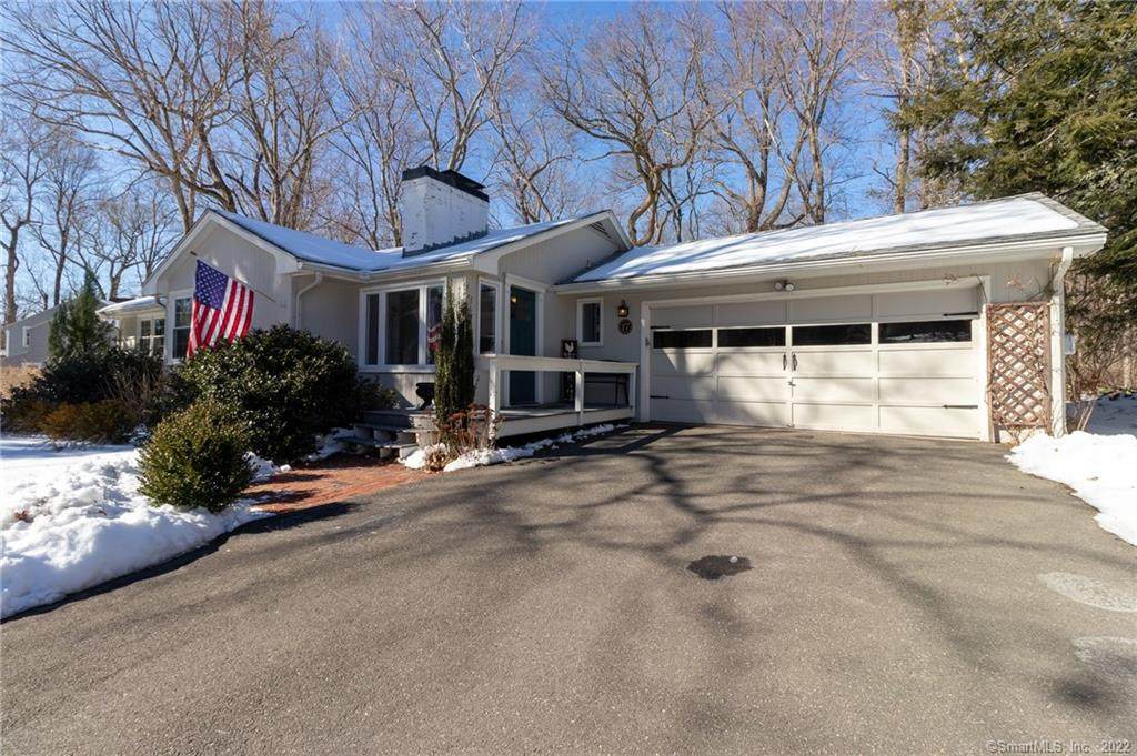 17 Evergreen Lane - Photo 1