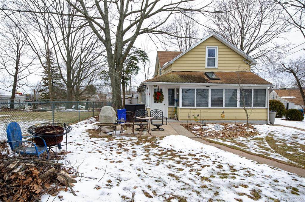 10 Mona Avenue - Photo 1