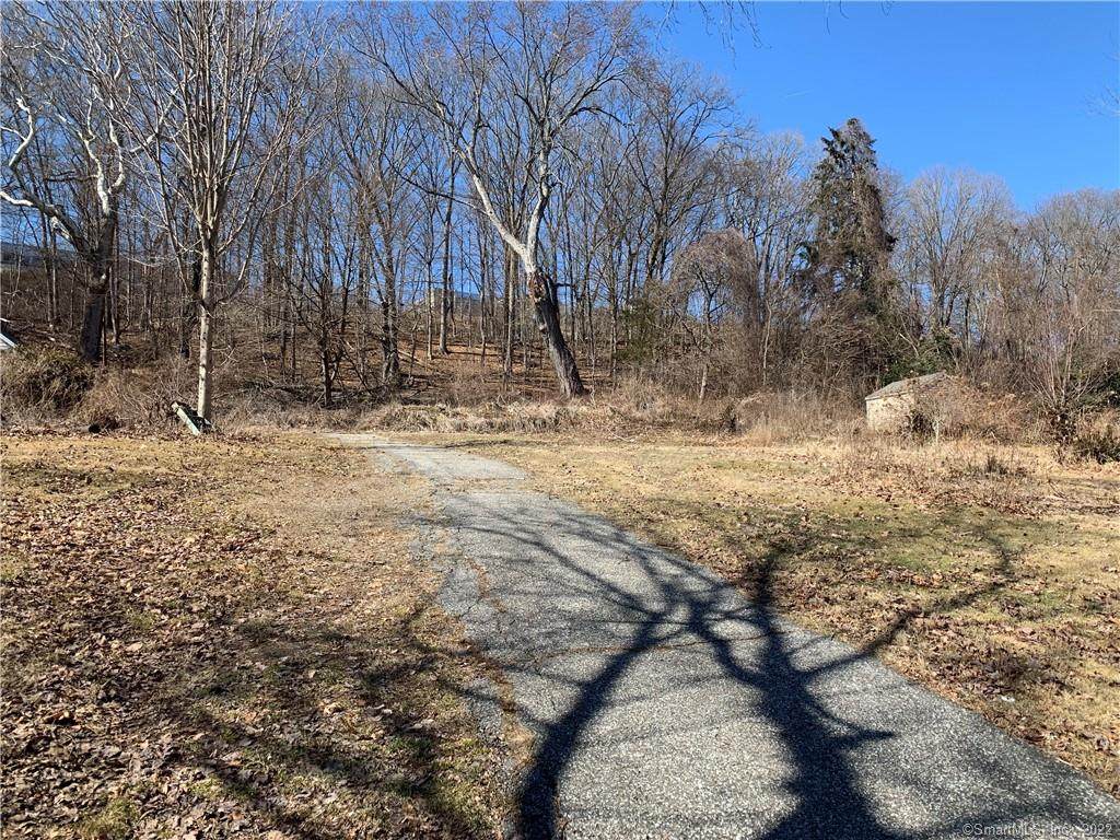 89 Bridgeport Avenue - Photo 1