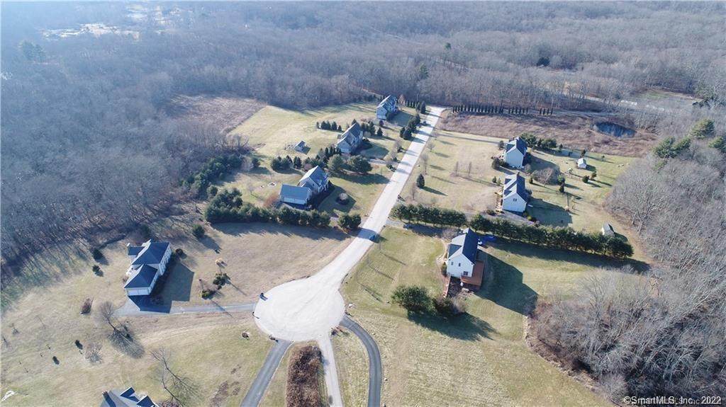 2 Salem Hollow Lane - Photo 1