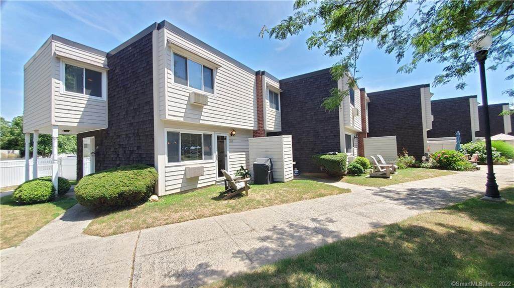109 West Walk - Photo 1