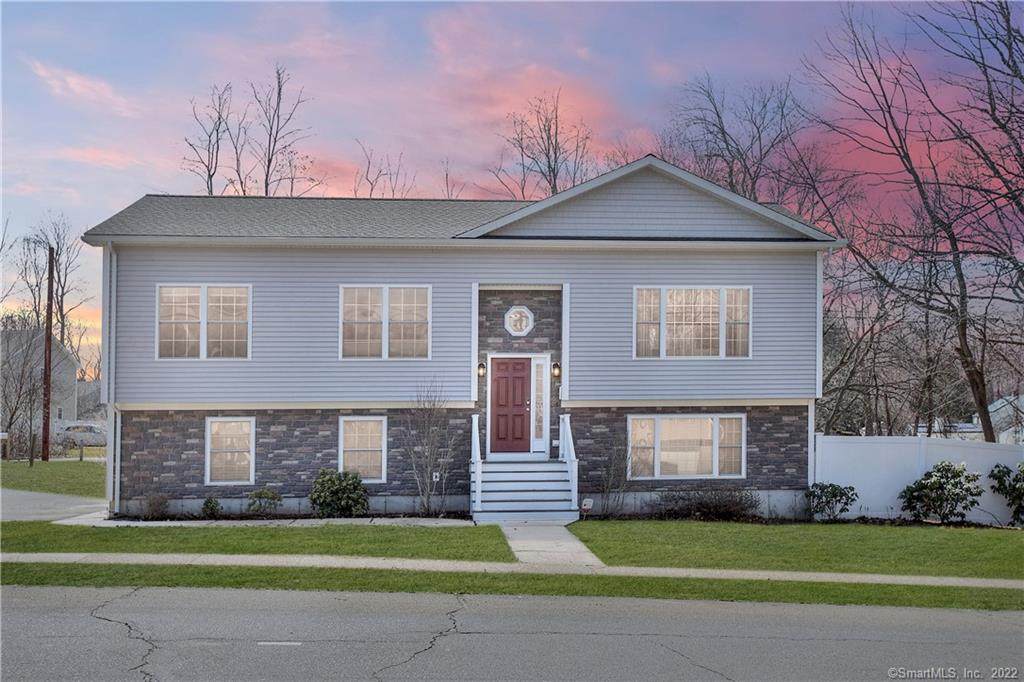 15 Nicki Laine Circle - Photo 1