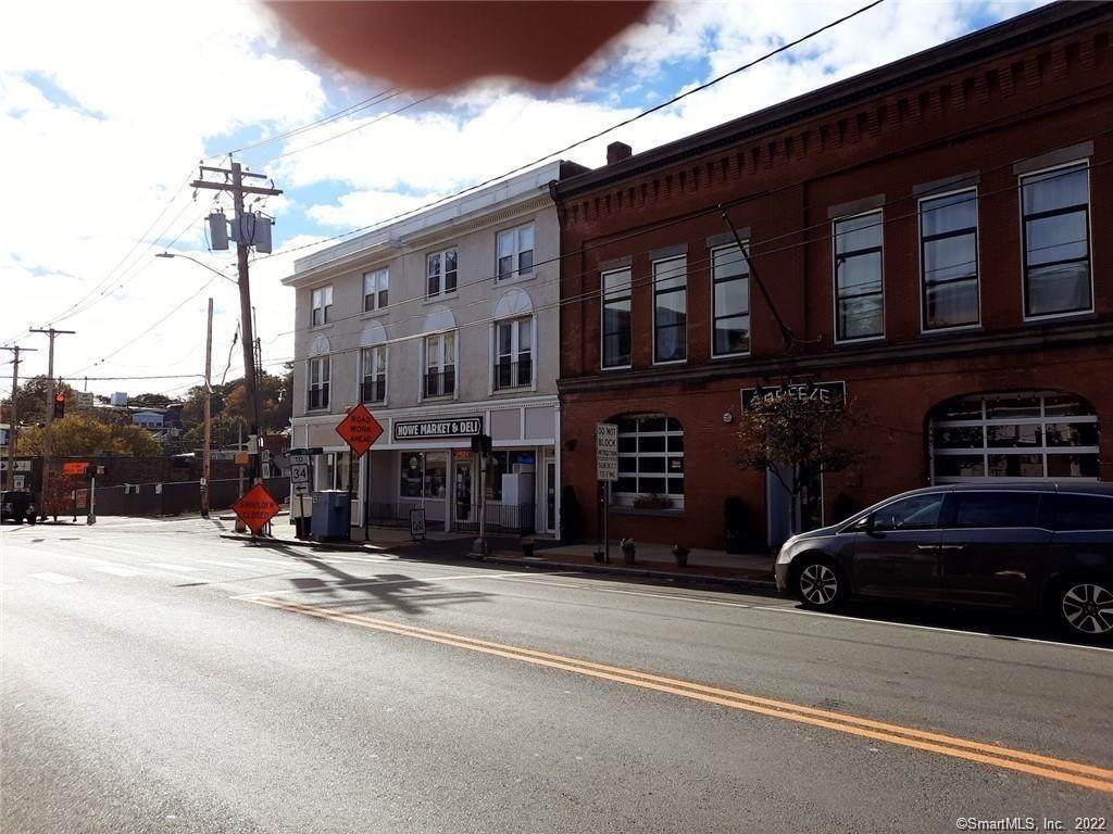464 Howe Avenue - Photo 1