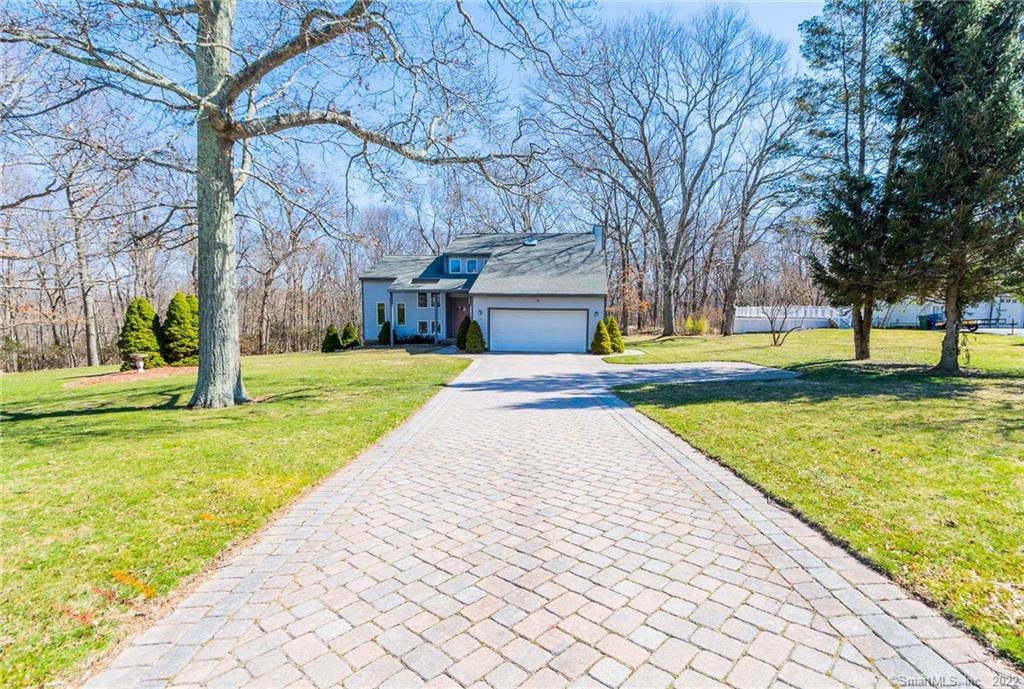 15 Applewood Drive - Photo 1