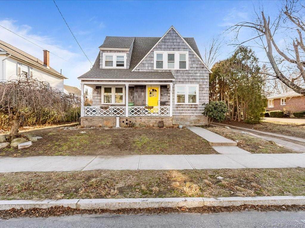 511 Montauk Avenue - Photo 1