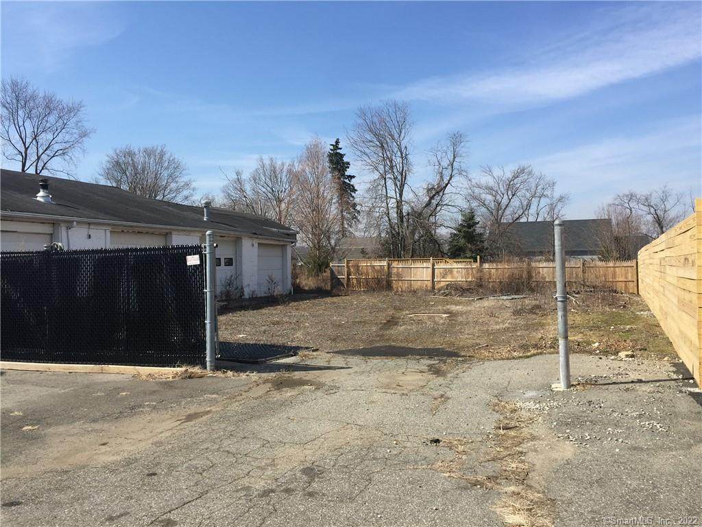 120 Kings Highway - Photo 1