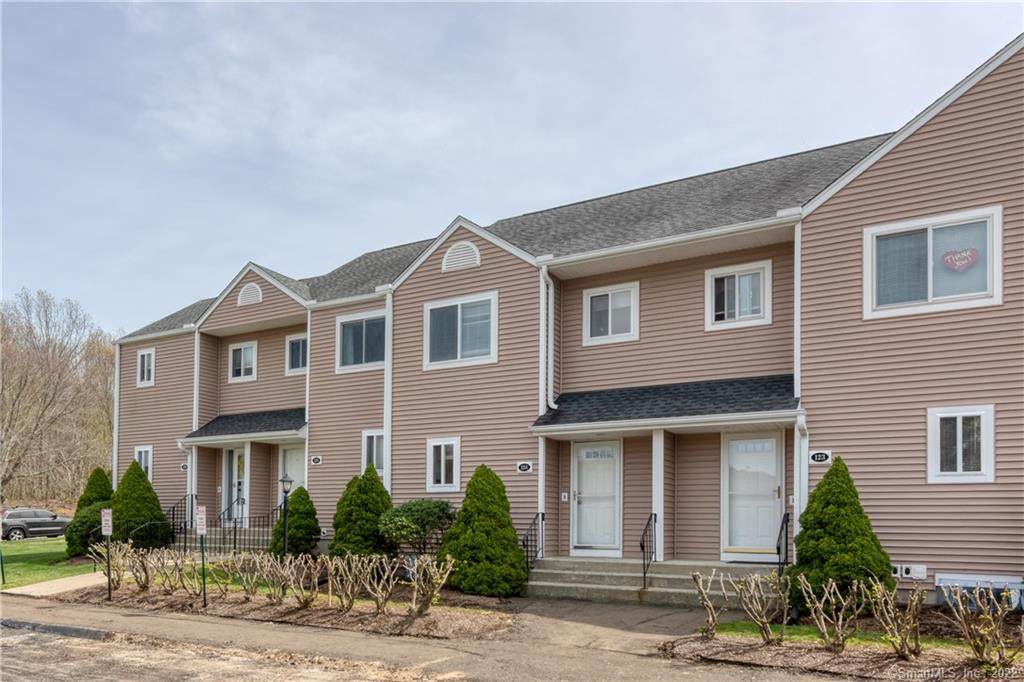 124 Stoneheights Drive - Photo 1