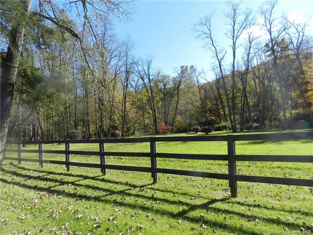 7 Ravine Road - Photo 1
