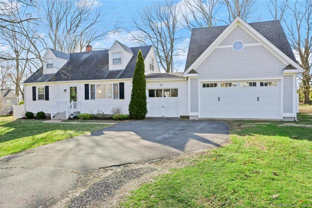 16 Esquire Road - Photo 1