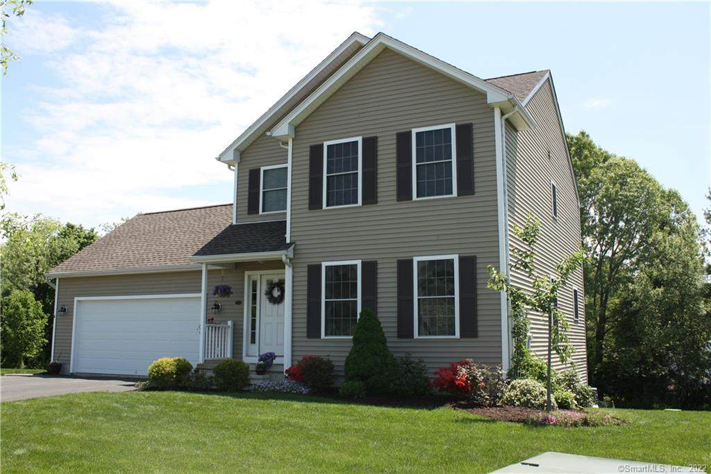 140 Cobblestone Lane - Photo 1
