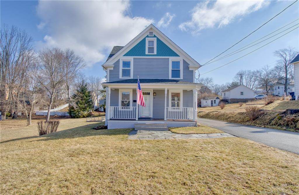 17 Dewey Avenue - Photo 1