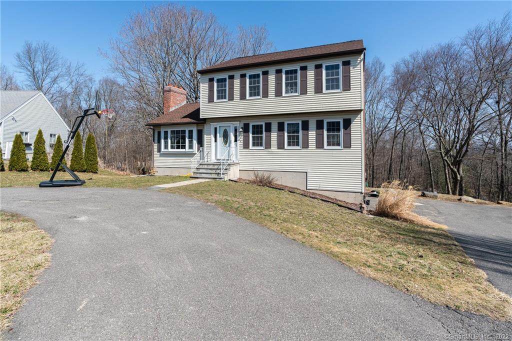 309 Oak Drive - Photo 1