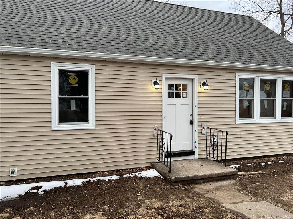 28 Merritt Avenue - Photo 1