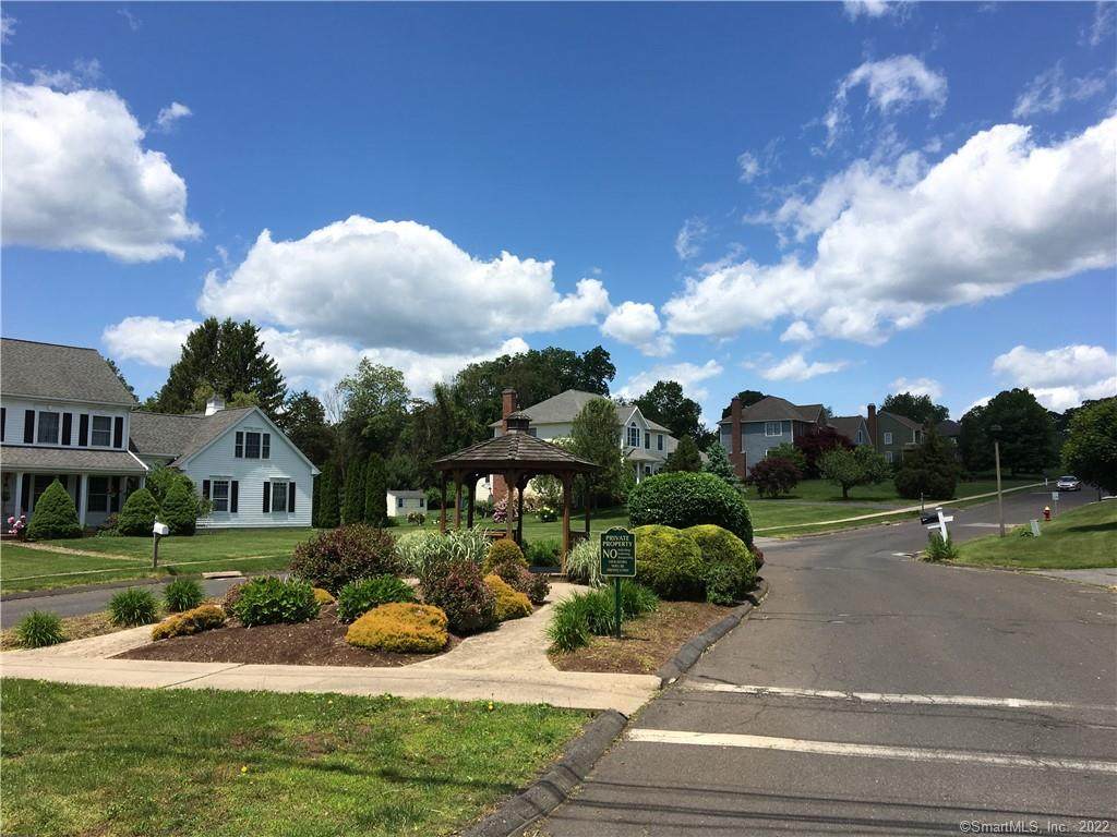 170 Debbie Drive - Photo 1