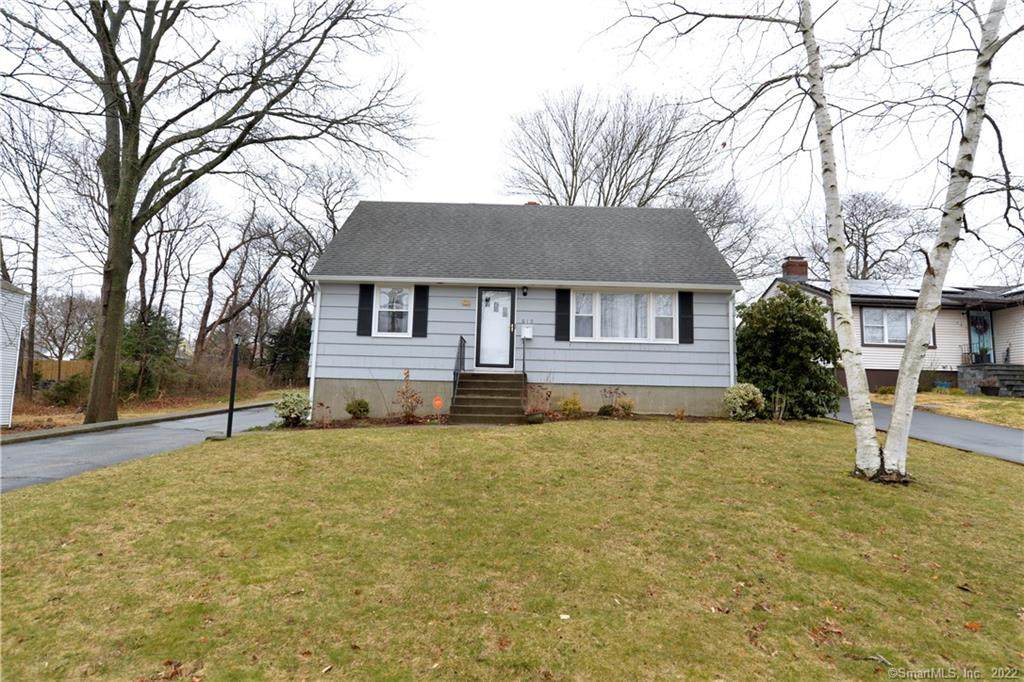 615 Light Street - Photo 1