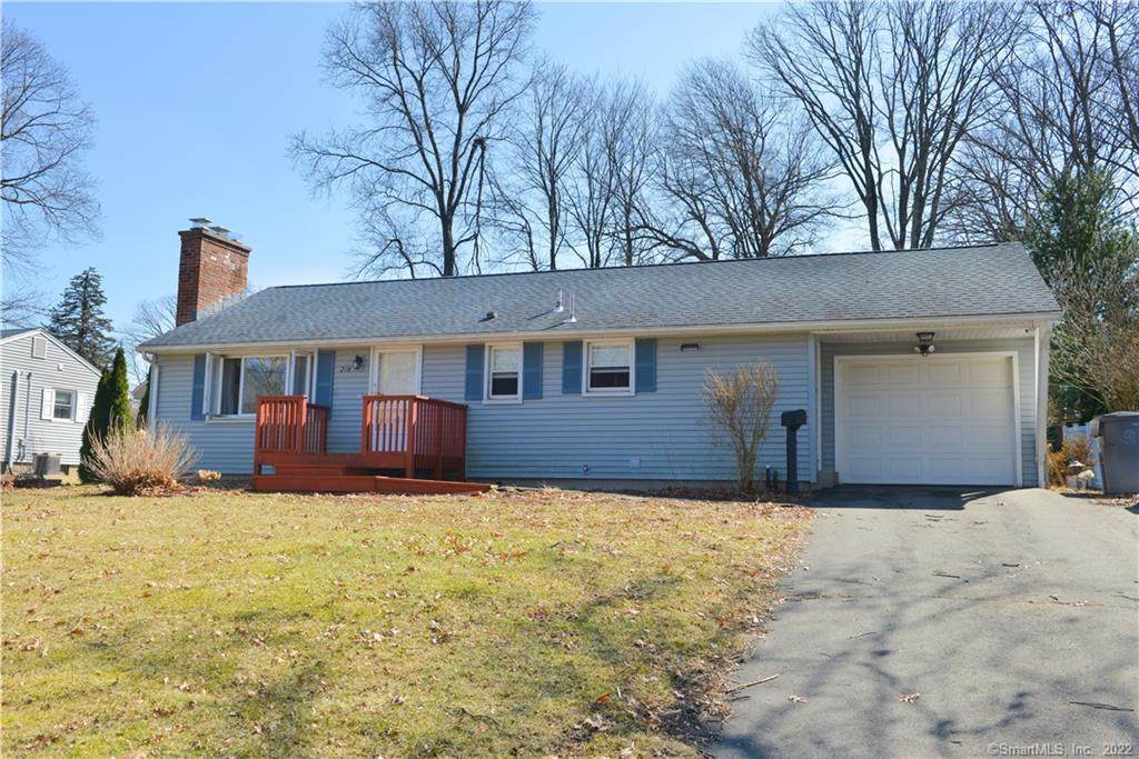 218 Cronin Street - Photo 1