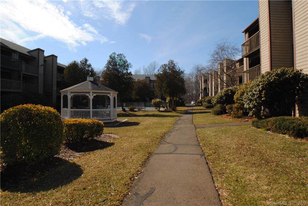 130 Coe Avenue - Photo 1