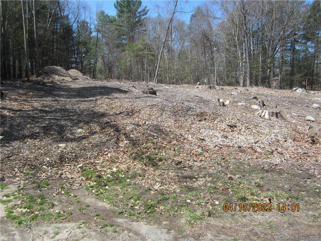 3 Raymond Drive - Photo 1