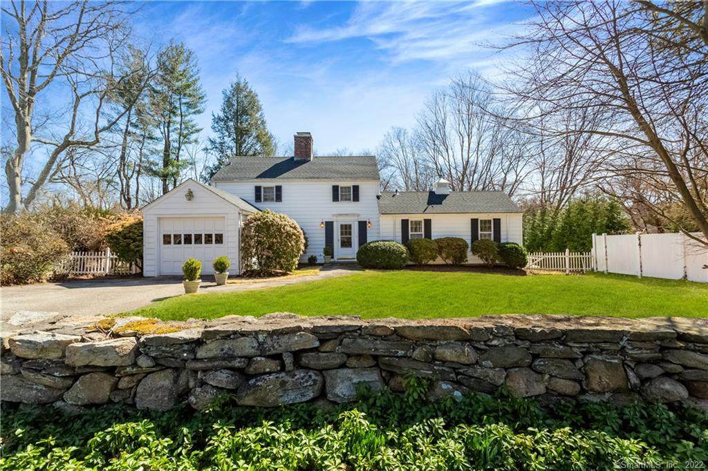 64 Kings Highway - Photo 1