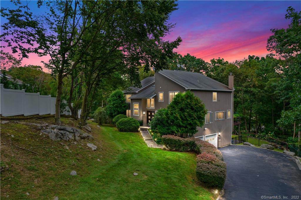 79 Valley View Drive - Photo 1