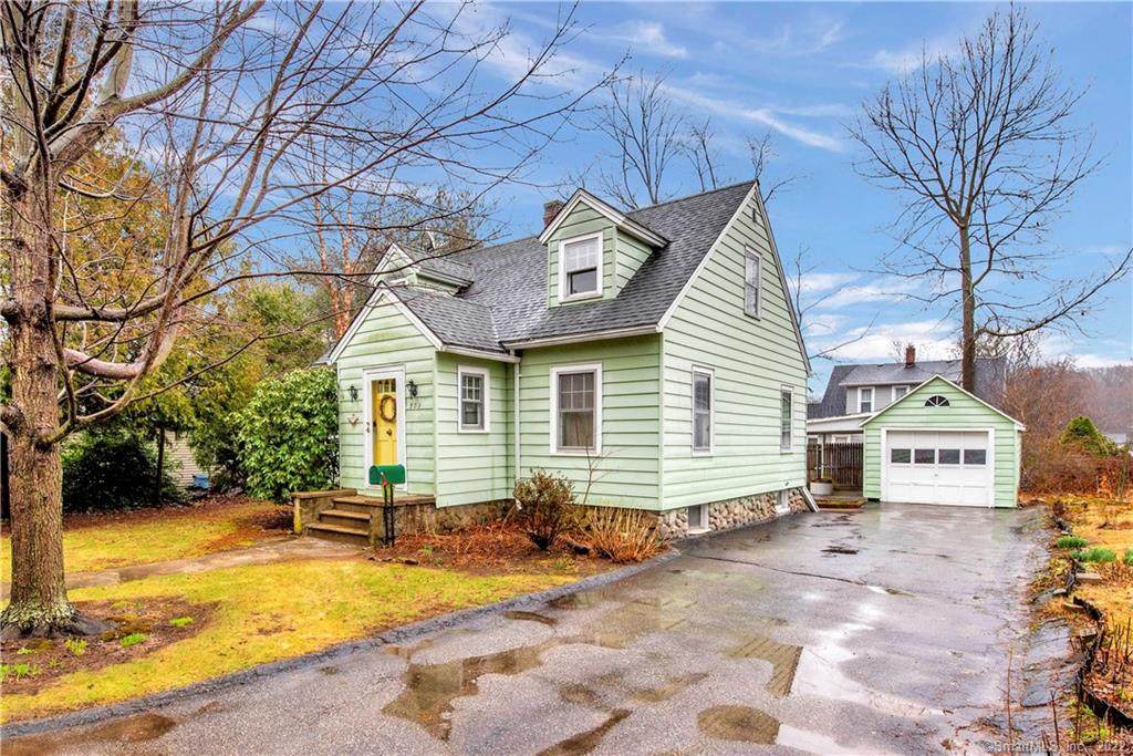 303 Davis Street - Photo 1