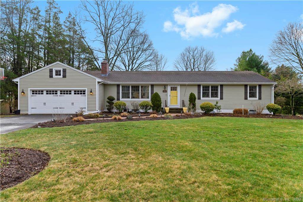 36 Center Road Circle - Photo 1