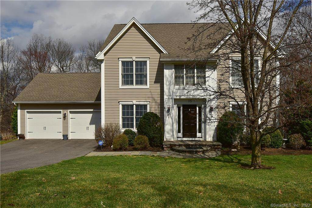 15 Jonathan Drive - Photo 1
