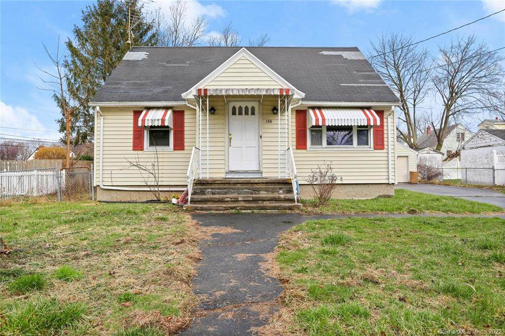 180 Daniels Avenue - Photo 1