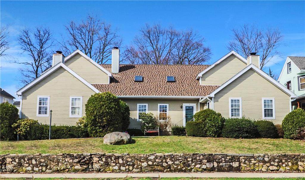 101 Seaside Avenue - Photo 1