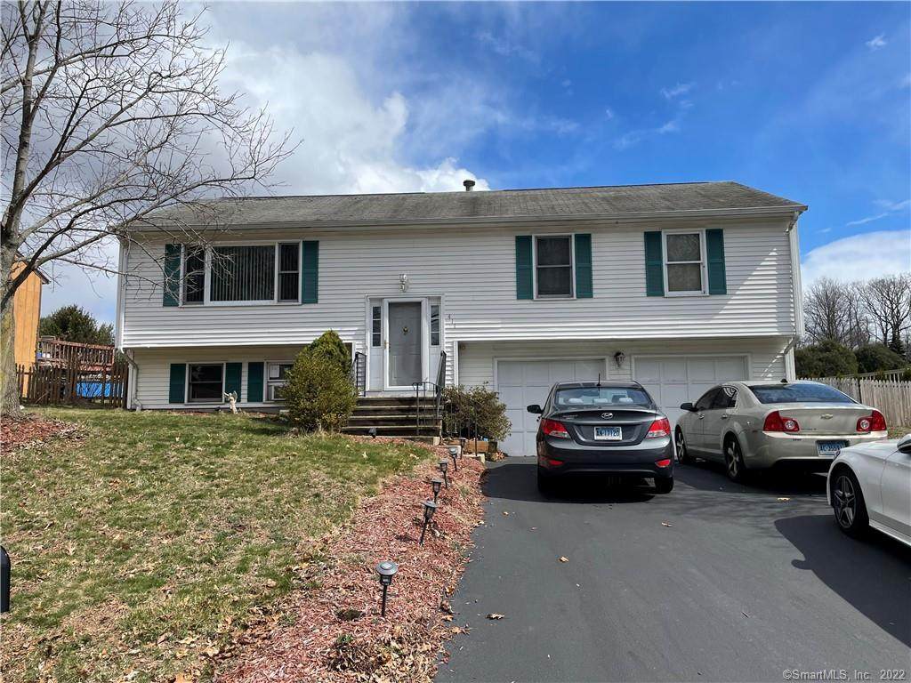 411 Laurel Street - Photo 1