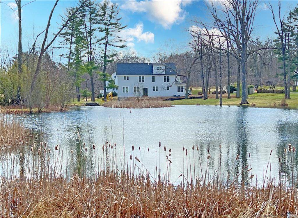 3 Lake Windermere Drive - Photo 1