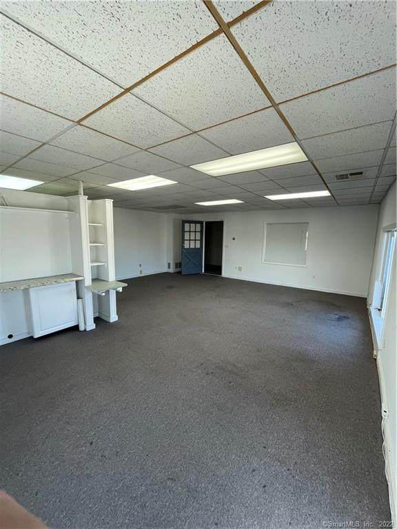 5 Essex Square - Photo 1