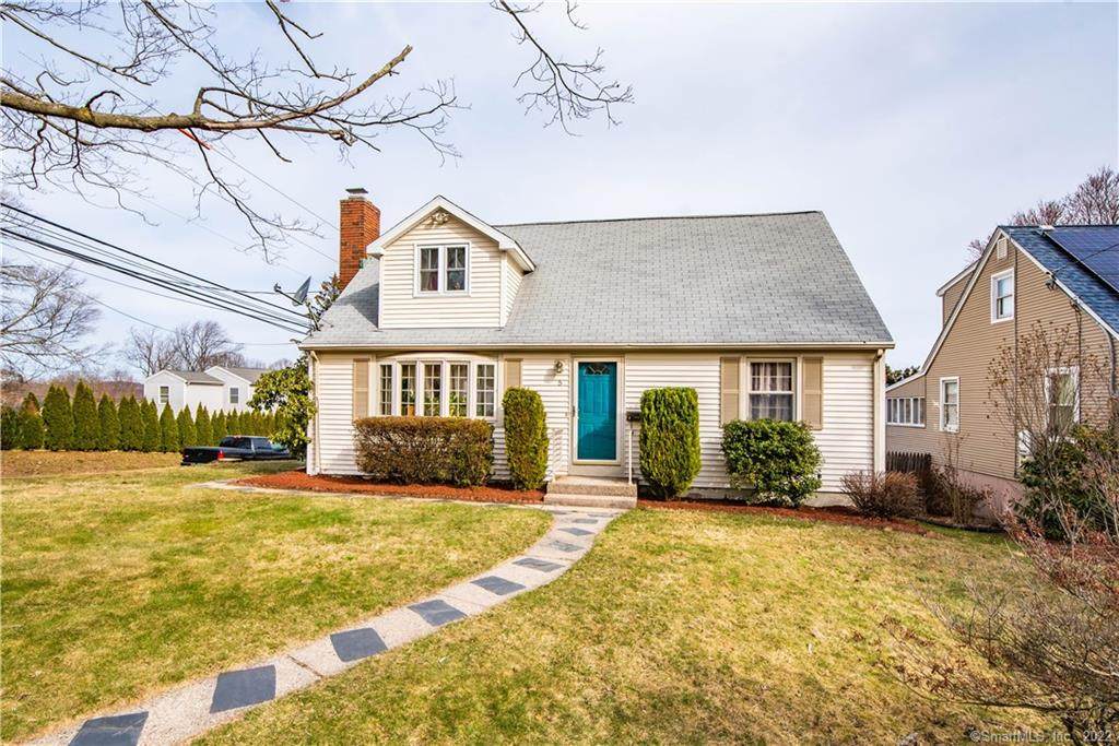 5 Rosemont Avenue - Photo 1