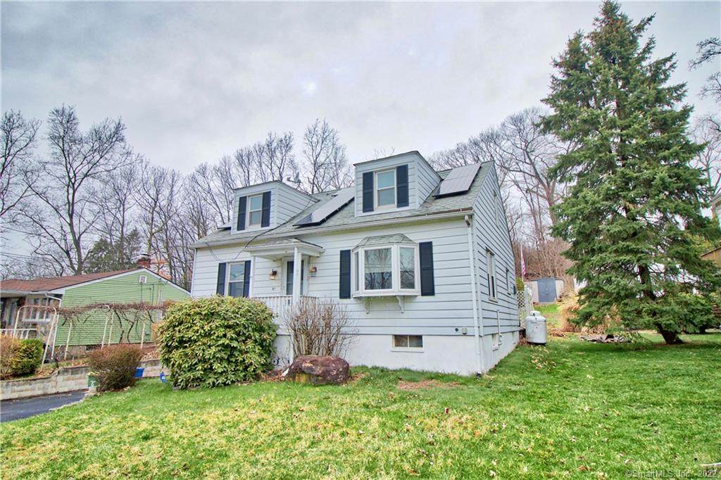 37 Alexander Avenue - Photo 1