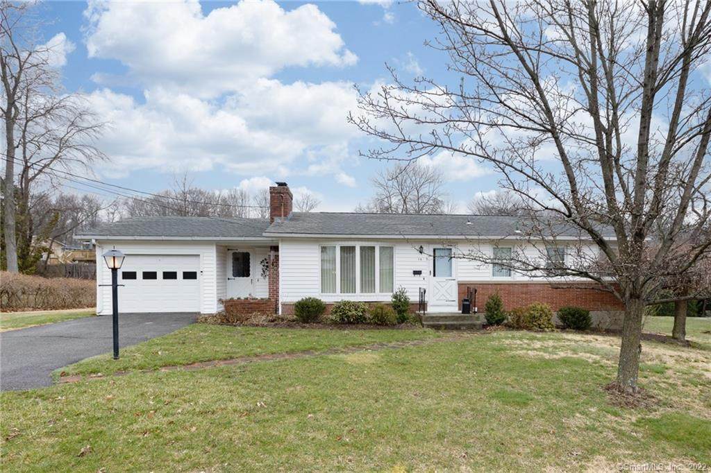 14 Westview Drive - Photo 1