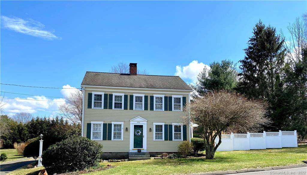 256 Nichols Avenue - Photo 1