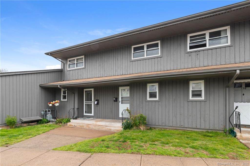 174 Williamstown Court - Photo 1