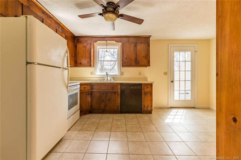 35 Edgewood Street - Photo 1