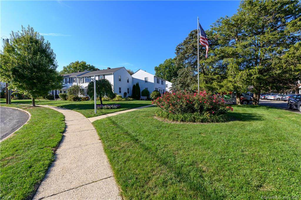 285 Sylvan Knoll Road - Photo 1