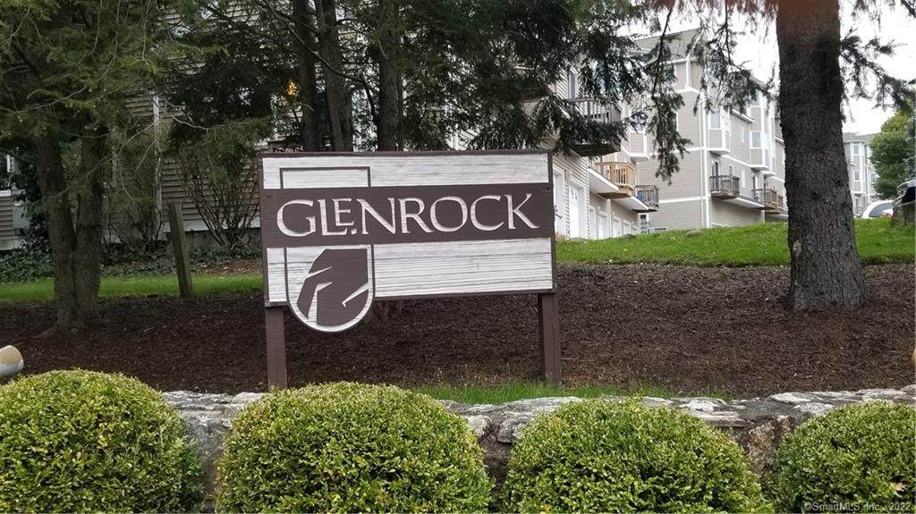 55 Glenrock - Photo 1