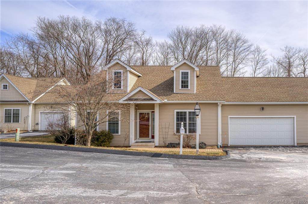 4 Whitman Lane - Photo 1