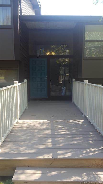 101 Country Squire Drive - Photo 1
